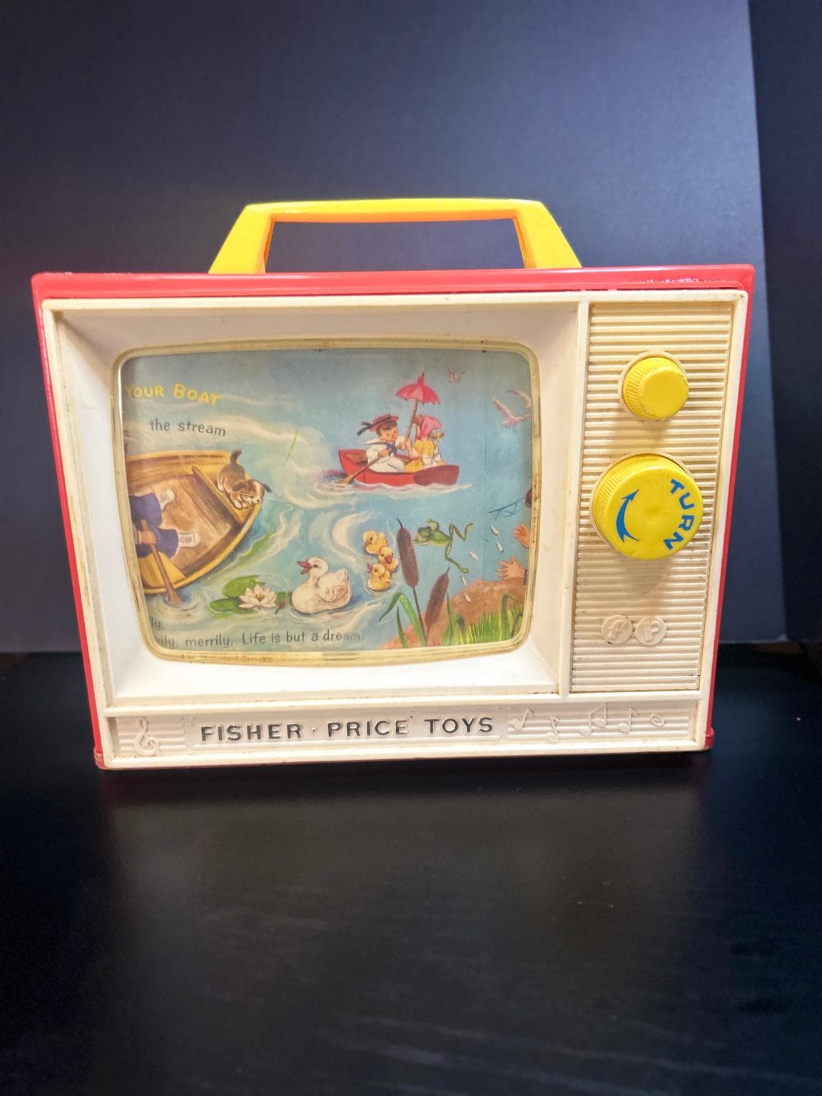 60's vintage「FISHER PRICE」ピーカブー　TV オルゴール il_fullxfull.7389824431_jqui.jpg
