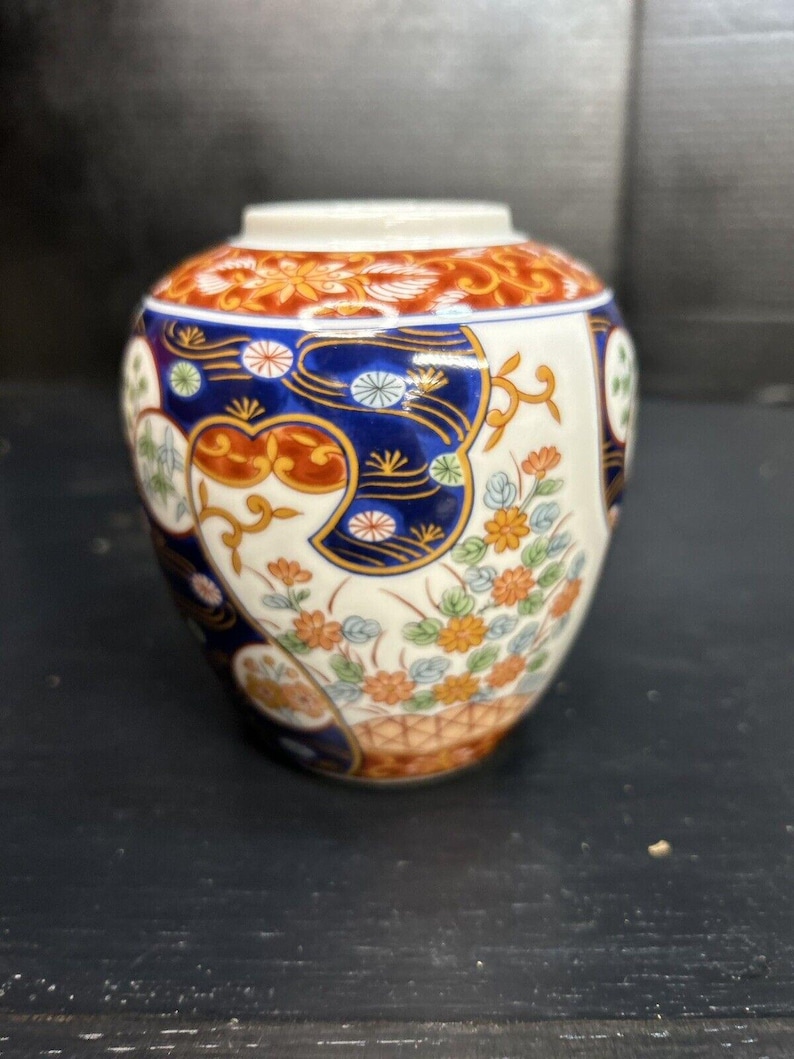 Japanese Imari Ginger Jar