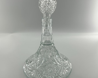 Vintage Starburst Cut Crystal Decanter – Mid Century Barware, Heavy Lead Crystal Liquor Bottle