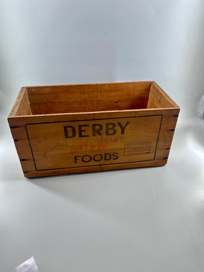 Vintage Derby Foods Wooden Crate Primitive Argentina Corned Beef Box Farmhouse Industrial Advertising Decor