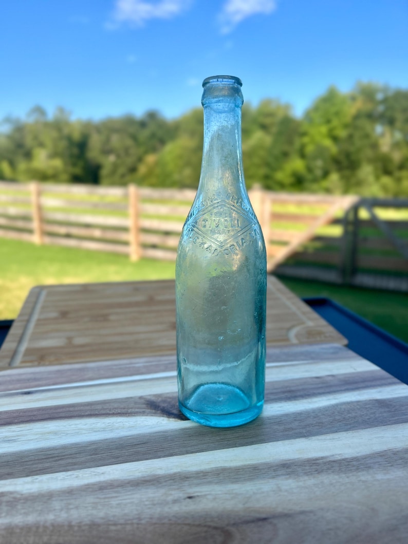 Antique Robert Portner Brewing Co Tivoli Beer Bottle Alexandria VA Aqua Glass Pre-Prohibition Breweriana