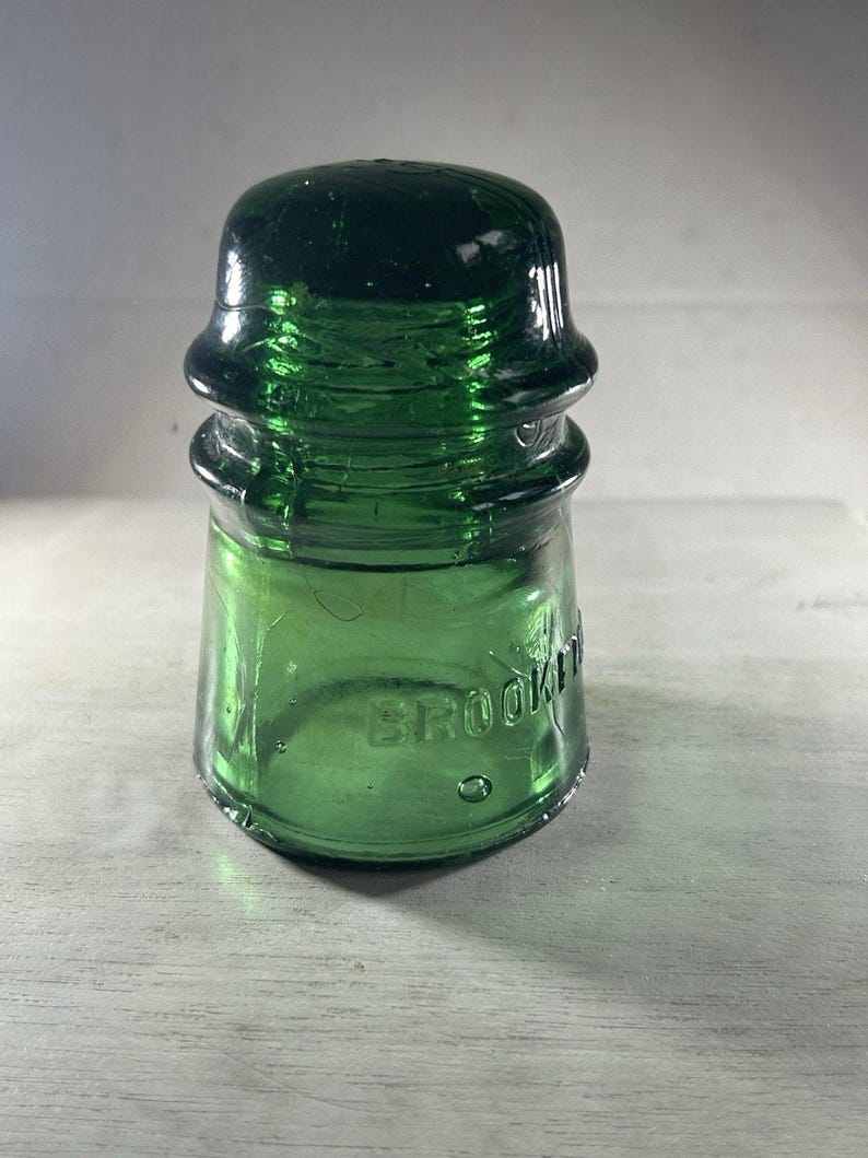 Antique Brookfield CD 145 Emerald Green Insulator Heavy Bold Bubbling Color Gem-Like 1900s