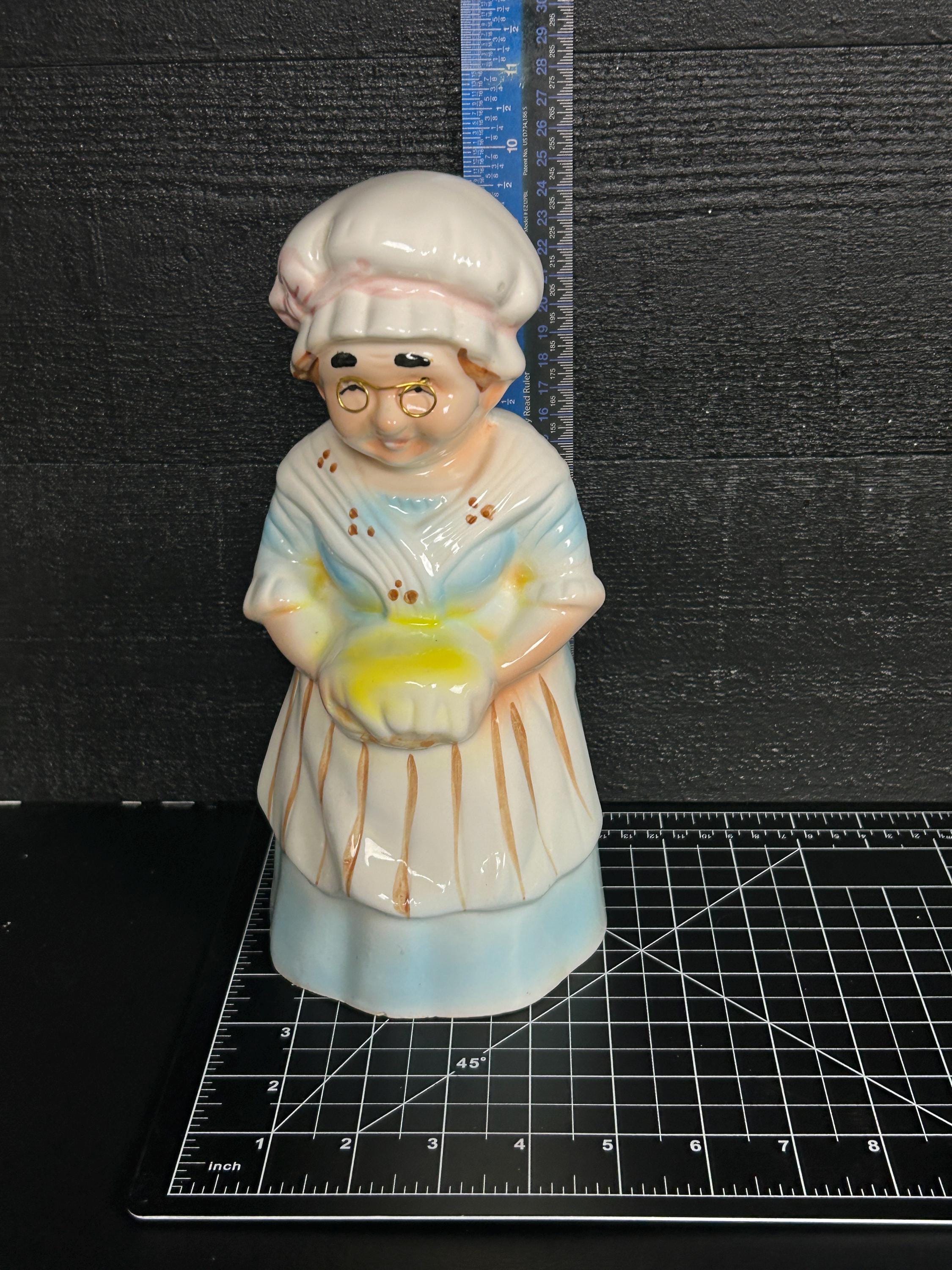 Vintage Grandma String Holder Ceramic Twine Dispenser, Mid Century
