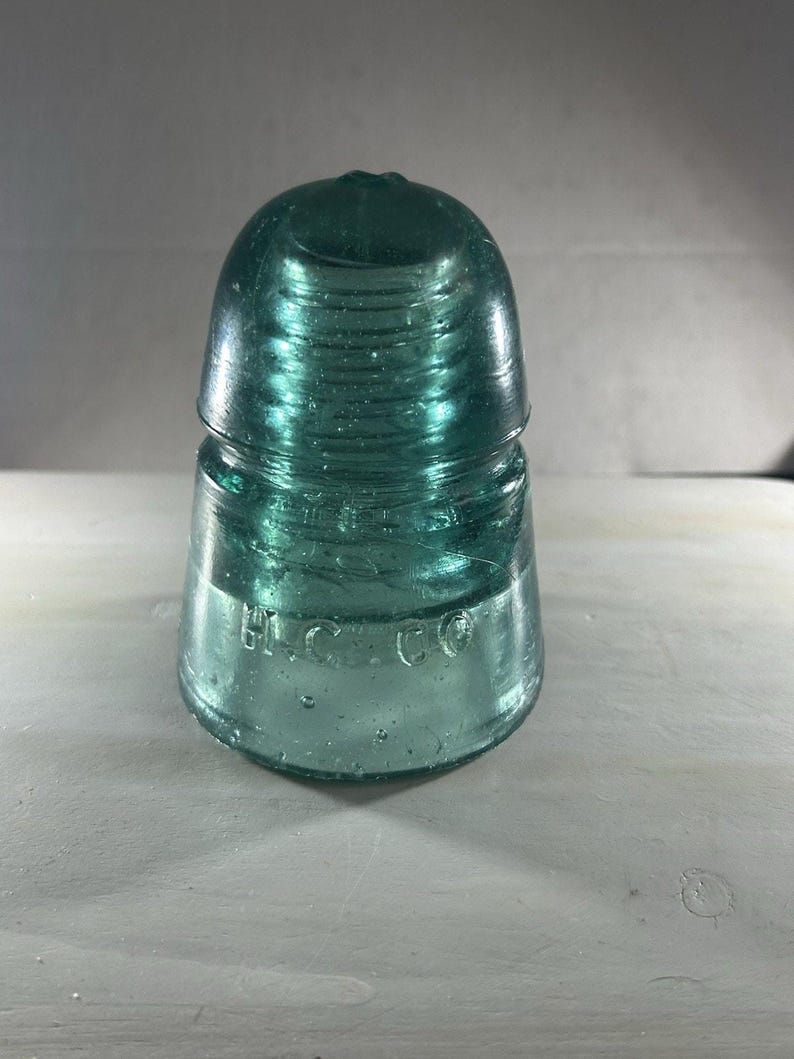 Antique H.C.CO Aqua Beehive Insulator CD 145 Embossing Bubbled Swirl Glass Telegraph Collectible
