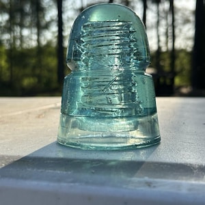Stunning Vintage Brookfield Beehive Aqua Blue Ice Glass Insulator Marked &quot;B&quot;. Incredible color ! Great farmhouse industrial home decor