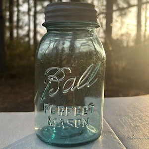 Rare Antique Blue Ball Perfect Mason Jar Blue with original Milk Glass Zinc Lid 1920’s #9. Gorgeous jar ! Has bubbles and a rare shaped 9 image 8