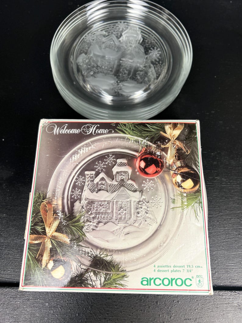 Vintage Arcoroc Welcome Home Christmas Dessert Plates