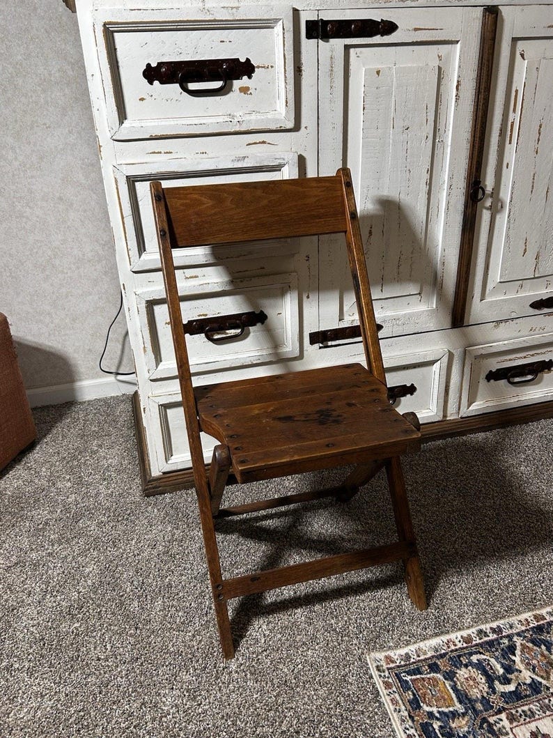 Vintage Solid Oak Folding Chair Vintage Wooden Slat Seat Rustic Farmhouse Primitive Decor Compact Collapsible Wood Chair zdjęcie 4