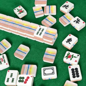 Amerikanskt Mahjong-plattset Kustnära havsvågor på stranden Persikablå Gul Vit bild 3