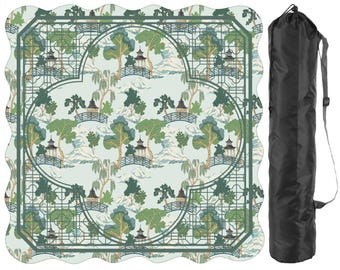 Ausgebossene Mahjong Tischset Chinoiserie Gazebo Muster Hellblau