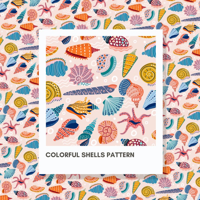 K&ouml;nnte beinhalten: Ein sich wiederholendes Muster aus bunten Muscheln in verschiedenen Formen und Gr&ouml;&szlig;en, darunter Spiralen, Kegel und f&auml;cherartige Formen. Die Muscheln sind in Blau-, Orange-, Gelb- und Rosat&ouml;nen gehalten, mit einem hellrosa Hintergrund. Der Text "COLORFUL SHELLS PATTERN" wird angezeigt.