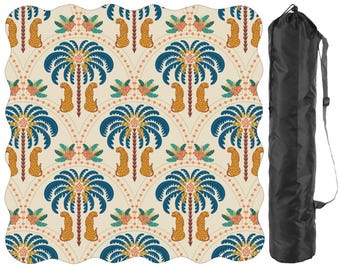 Tapete de mahjong festoneado con estampado bohemio de leopardo y palmeras.