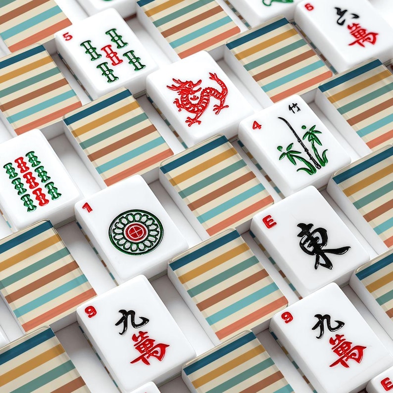 Conjunto de peças de Mahjong americano com padrão de listras do deserto em tons suaves. imagem 3
