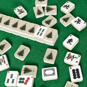 American Mahjong Tiles Set Christmas Tree Vintage Design Dark Green Red Beige image 3