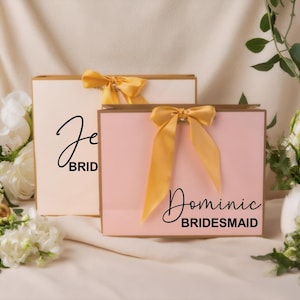 Personalised Bridesmaid Gift Bags, Bachelorette Party Gift Bag, Wedding, Birthday, Anniversary, Present - Bride/Bridesmaid,Maid of Honour