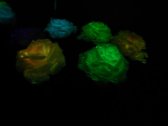 Glow in the dark and UV black light silk Roses HALLOWEEN PROP Ghost Flowers