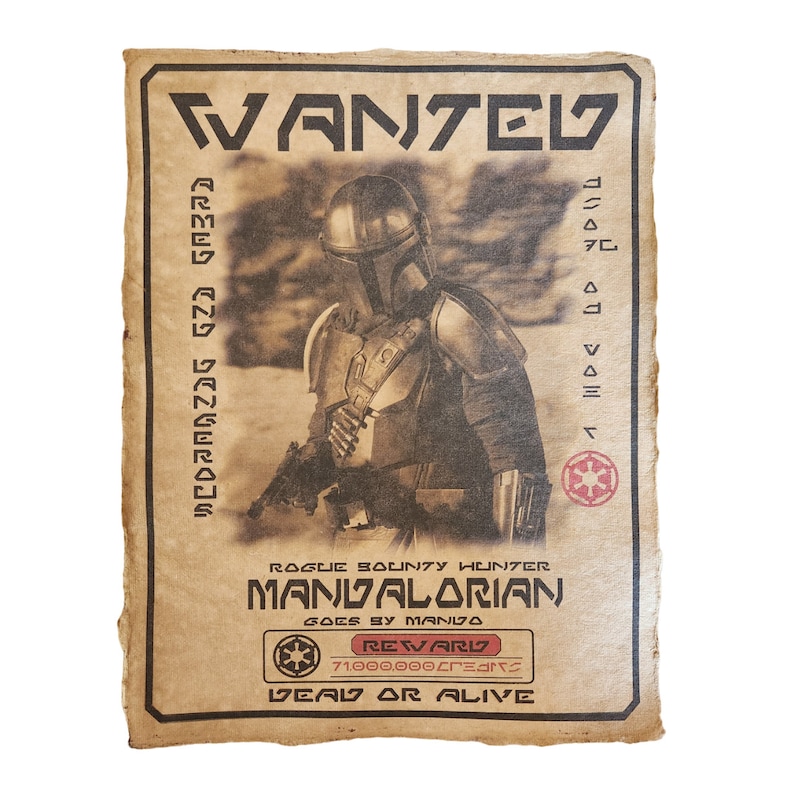 Puede incluir: Un cartel de se busca de estilo vintage con un fondo marr&oacute;n descolorido. El cartel presenta una imagen en blanco y negro de un cazarrecompensas con casco y armadura. El texto en el cartel dice "WANTED", "ARMED AND DANGEROUS", "ROGUE BOUNTY HUNTER", "MANDALORIAN", "GOES BY MANDA", "REWARD", "71,000,000 CREDITS", y "DEAD OR ALIVE".