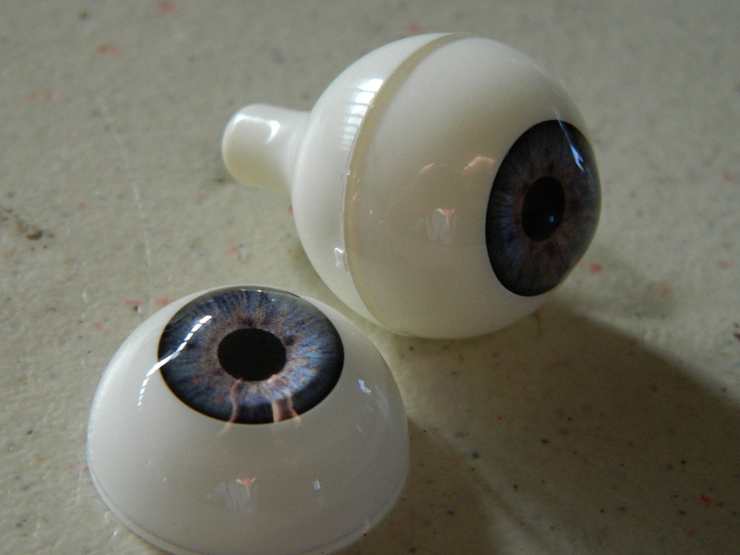 Pair of Life Size Realistic Human Acrylic Eyes for Halloween PROPS, MASKS,  DOLLS 