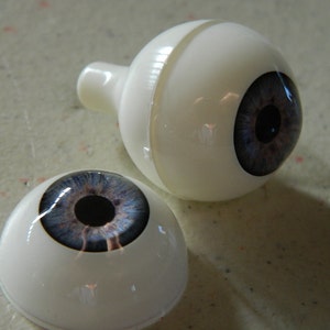 Pair of Life Size Realistic Human Acrylic Eyes for Halloween PROPS, MASKS, DOLLS