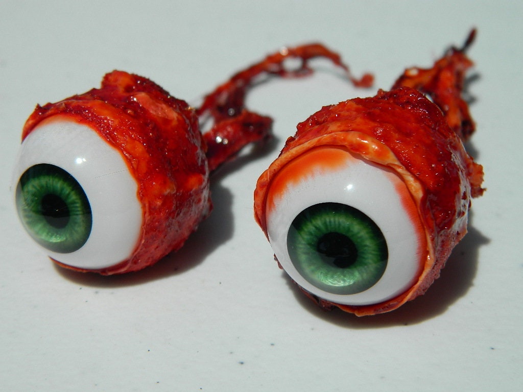 BESPORTBLE 2 Pezzi Occhi Finti Sanguinanti In Lattice Per Halloween - Decorazioni Finte 11 Cm - 3