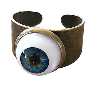 Realistic Adjustable Eyeball Ring (12mm eye) wide band Antique Brass band with acrylic eye Steampunk, Halloween, Costume, Cosplay, Evil Eye