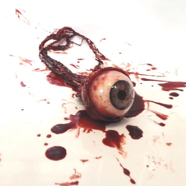 Bloody Ripped Out Eyeball — Realistic Life-Size Halloween Horror Prop