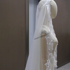 Juliet Cap Lace Veil – Vintage Off-White Floral Lace Bridal Veil | Custom Length Wedding Veil | Soft Tulle Chapel Veil | 1920s Wedding Veil