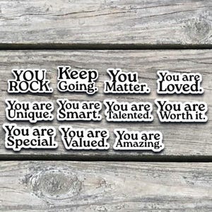 Verbreite Positivität überall mit diesem Set von 11 inspirierenden Aufklebern - perfekt für die psychische Gesundheit