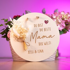 Mother&#39;s Day gift wooden sign with saying & dried flowers – personalized – decorative circle or heart for mom
