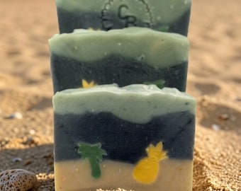 Olas del Océano - Jabón artesanal totalmente natural, elaborado mediante proceso en frío, con temática playera.
