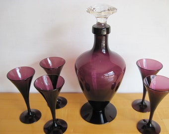 Vintage Wine Carafe and 5 Trumpet Shape Amethyst Color Wine Glasses Mid Century Modern Style
