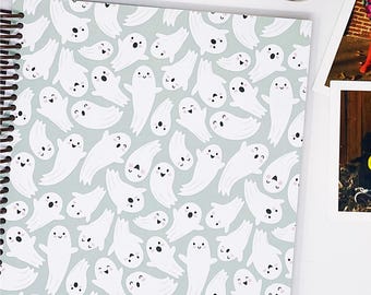 Halloween photo book for your kids' Halloween costume photos & memories || Baby's 1st Halloween photos and family Halloween photos scrapbook