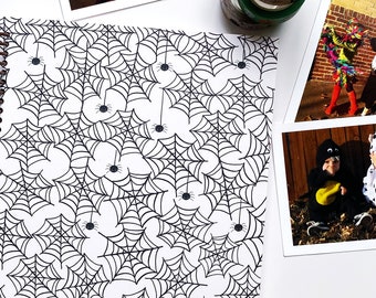 Halloween memory book for your kids' Halloween costume photos & memories || Baby's first Halloween photos and family Halloween photos