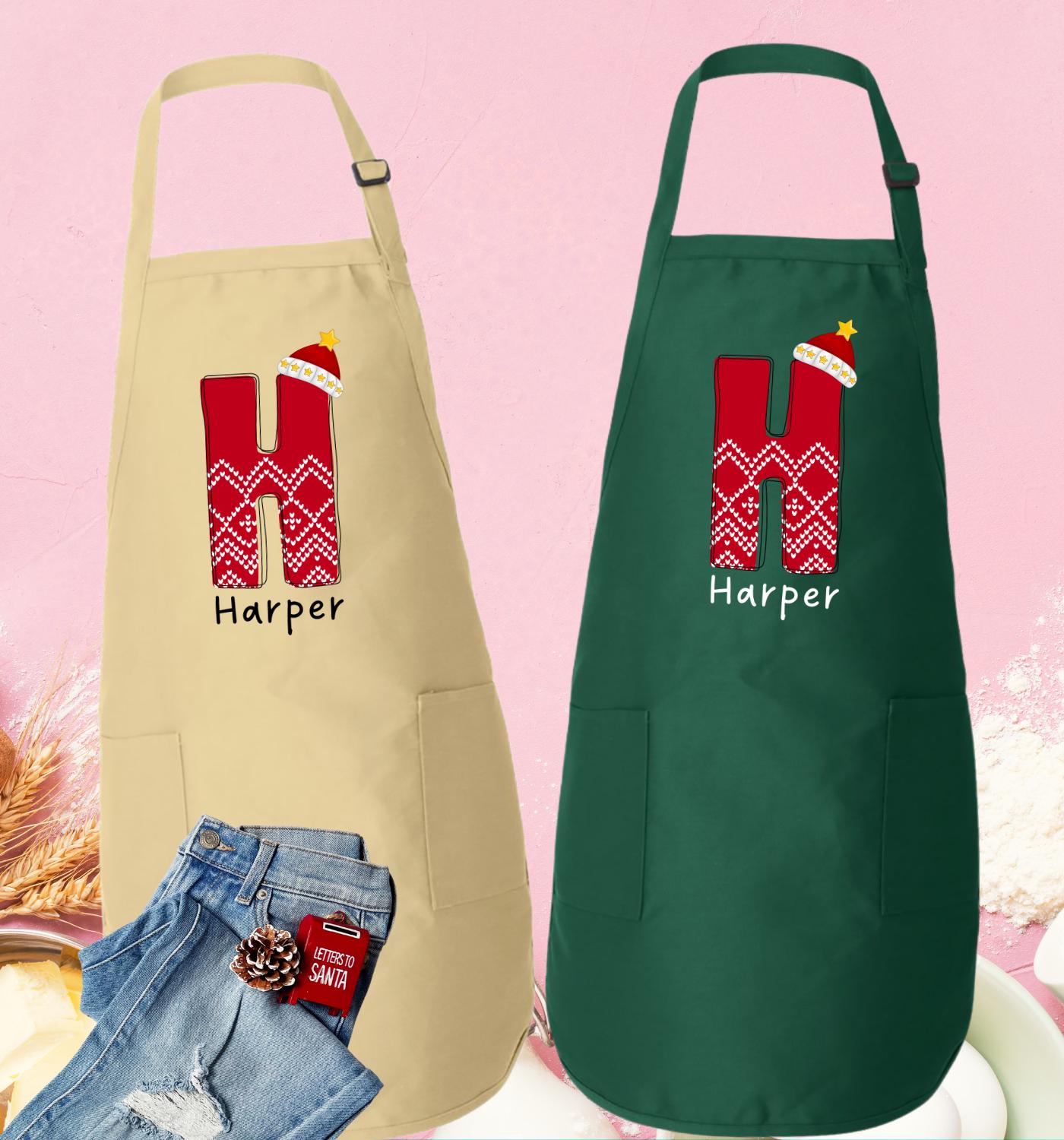 カスタムクリスマスネームエプロン、モノグラムサンタハットTシャツ
