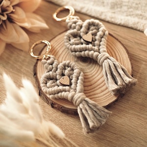 Macrame keychain | Heart pendant | Boho | Gift idea | Gift | Handmade | Boho macrame | Mother's Day gift | Gift for Mom