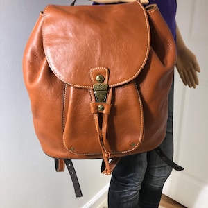 Vintage Pre- Owned Patricia Nash Pebbled Tan, Brown Leather  display picture 2