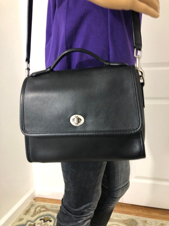Sale Vintage Coach Black Leather Cross Body Court Bag Style Sale Vintage Coach Black Leather Cross Body Court Bag Style