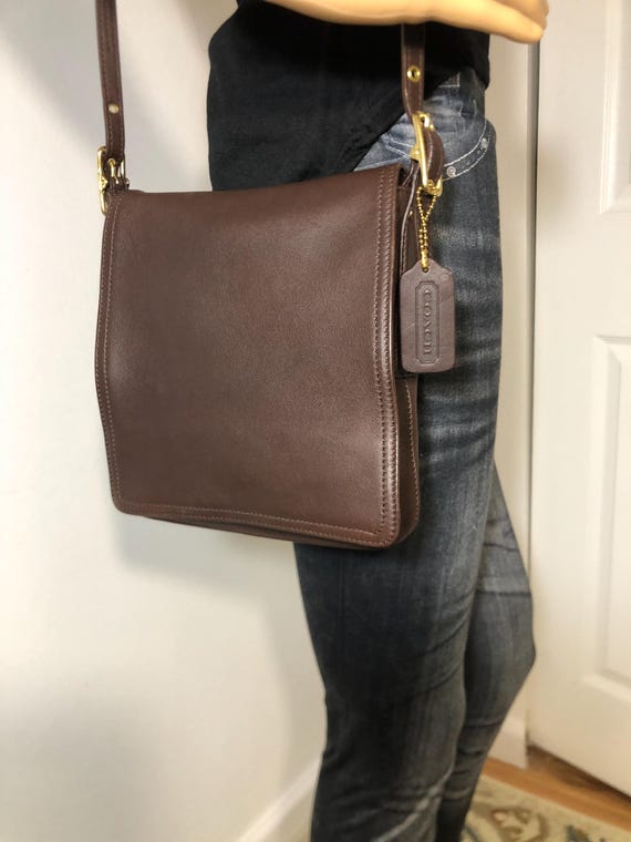 小物 Vintage Coach Legacy Leather Frnch Purse Vintage Coach Legacy Leather Crossbody Bag: Brown 90s Purse