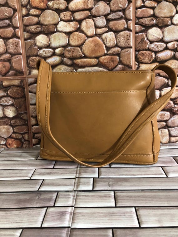 Vintage Coach Tan Brown Leather Shoulder Bag Style -9310. - Etsy