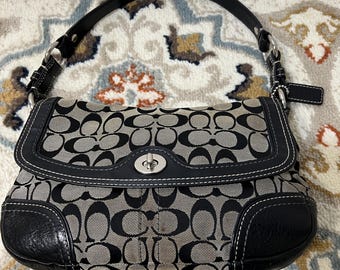 Vintage Coach Tan Brown Leather Worth Crossbody Shoulder Bag Style