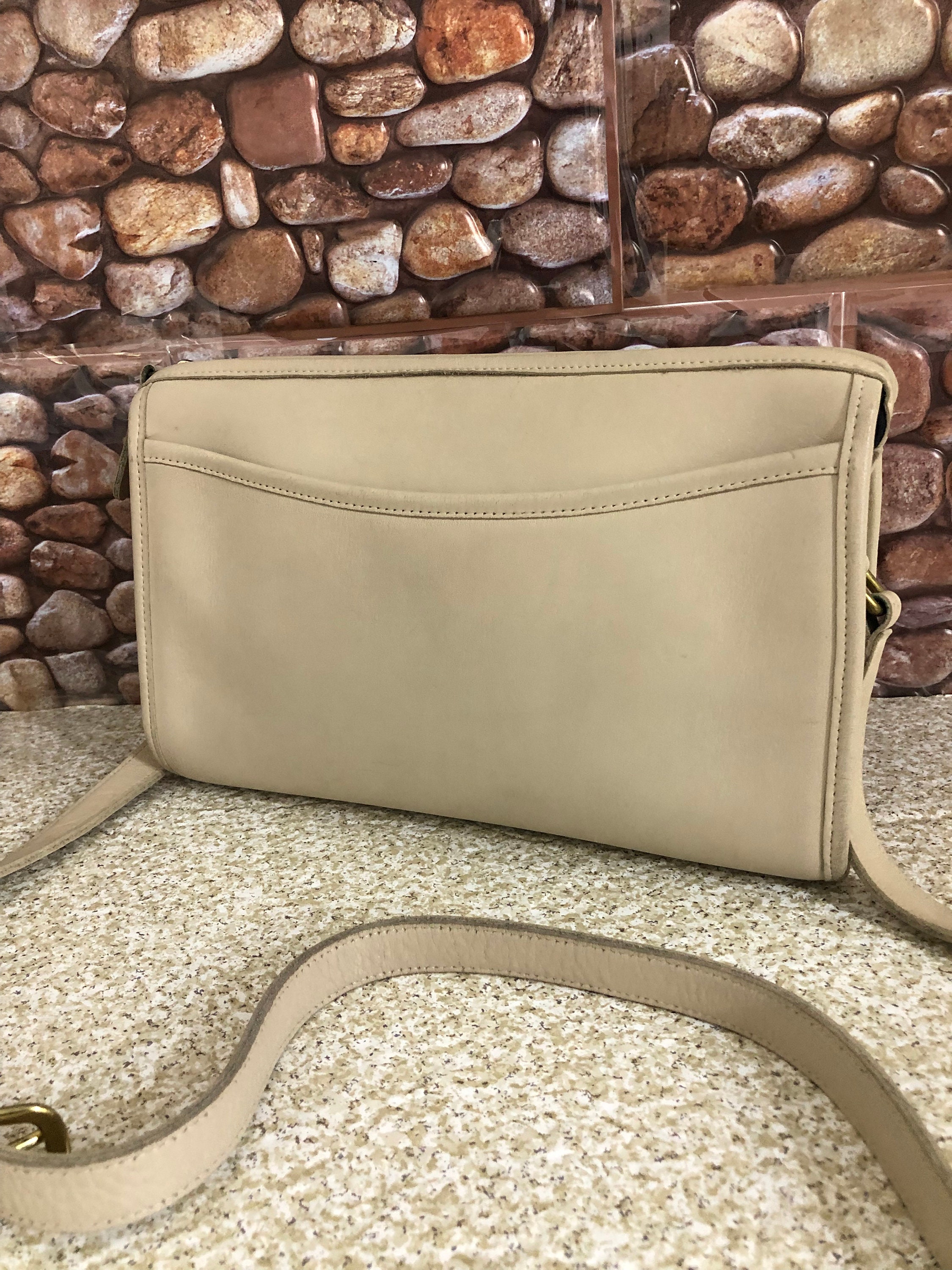Every Thing Must Go Sale Vintage Coach Taylor Ivory Cream Leather Crossbody Bag Style 9944
