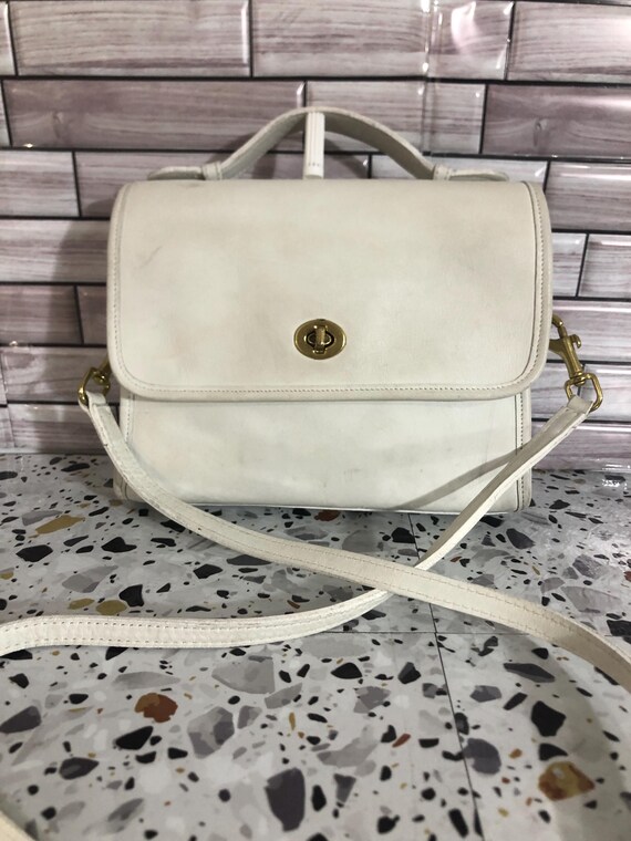 Vintage Coach White Leather Cross Body Court Bag Style 9870 USA
