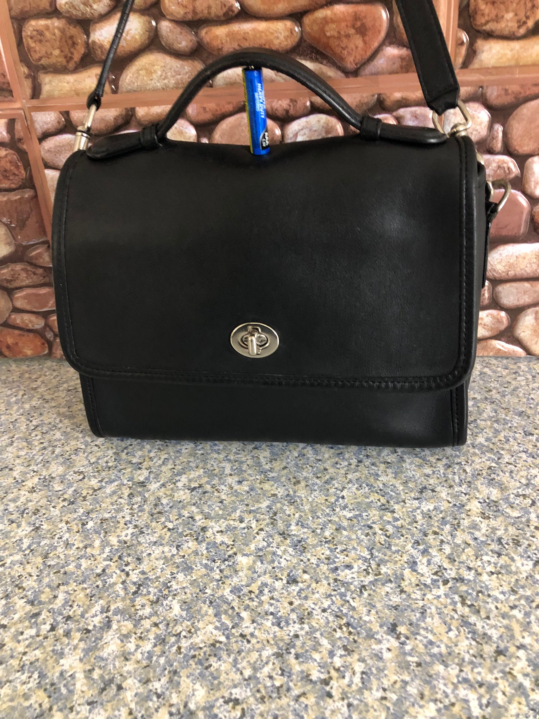 7 Days Sale Vintage Coach Black Leather Cross Body Court Bag 7 Days Sale Vintage Coach Black Leather Cross Body Court Bag