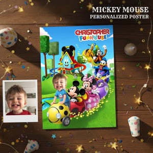 Puede incluir: Un p&oacute;ster personalizado con Mickey Mouse y sus amigos, con el texto "CHRISTOPHER FUNHOUSE" y "MICKEY MOUSE PERSONALIZED POSTER". El p&oacute;ster incluye una foto de un ni&ntilde;o y personajes de dibujos animados.
