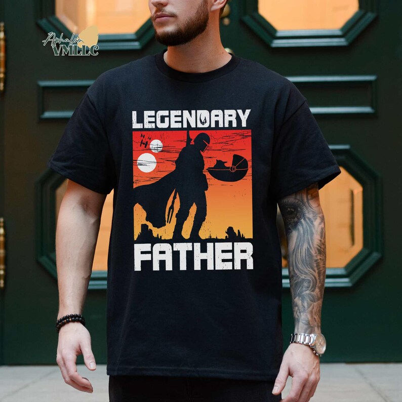 Legendary Father Shirt, Mandalorian Dad Shirt, StarWars Dad Gift, Fathers Day Gift For Dad, Bounty Hunter Dad Tee Bild 2