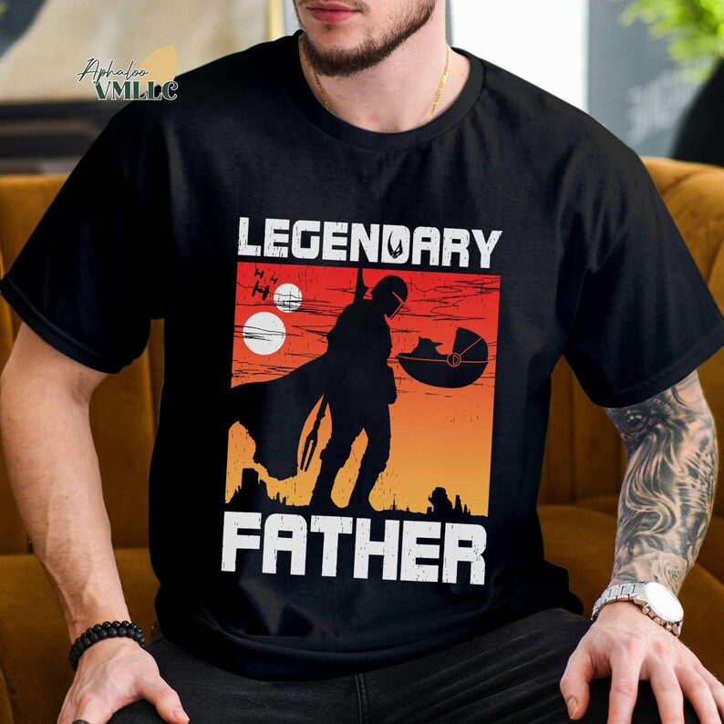 Legendary Father Shirt, Mandalorian Dad Shirt, StarWars Dad Gift, Fathers Day Gift For Dad, Bounty Hunter Dad Tee Bild 3