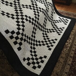 Quilt Black and White Double Irish Chain Queen image 5