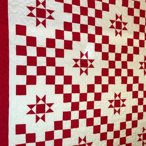 Quilt Red and White Double Irish Chain with Ohio Stars Queen