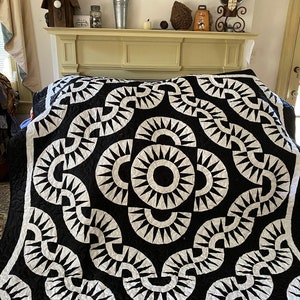 Quilt New York Beauty Black and White Queen Made to Order