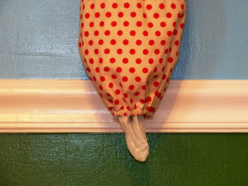 Red & Cream Polka Dot Distributeur de sacs dépicerie Porte-sac en plastique Inv 7011 image 1